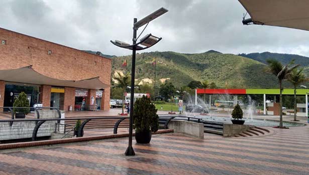 Solar street lights in commercial plaza (parking lot, fountain area)