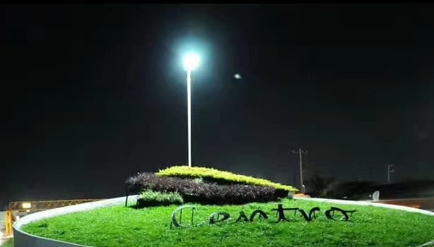 Solar Powered Street Lights with LED