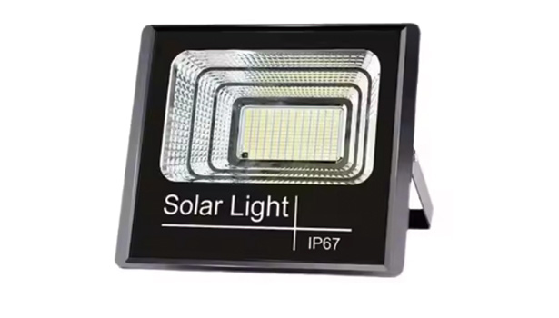 Bright solar flood light for outdoor security lighting