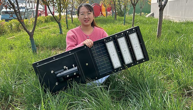 60W All-in-one solar street light