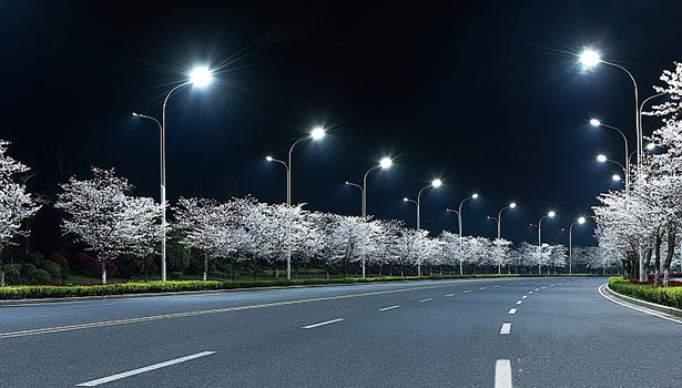 On-demand lighting solar street light